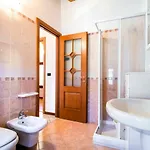 Laura - Dma320 By Interhome *